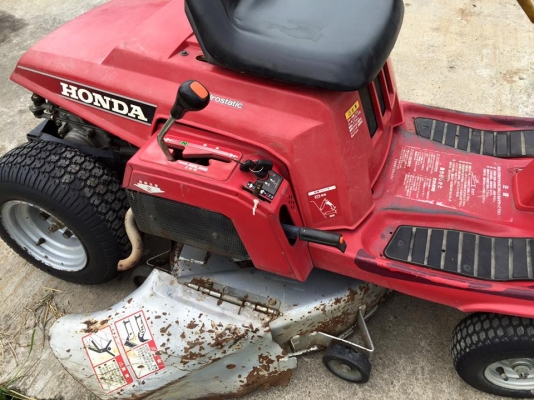 รถตัดหญ้านั่งขับ honda 3013 2ใบตัด เก่าญี่ปุ่น