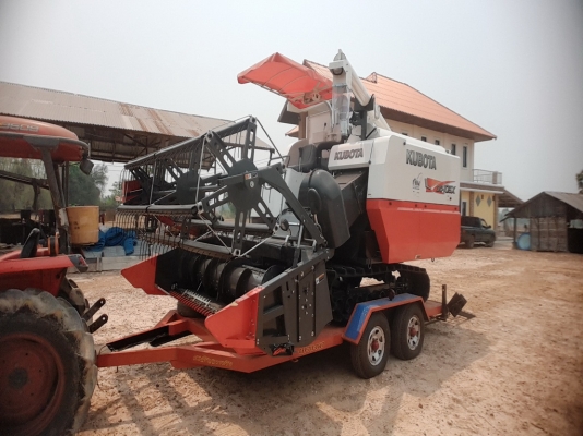 พ่วงลากจูงบรรทุกรถเกี่ยวคูโบต้า 105 แรง