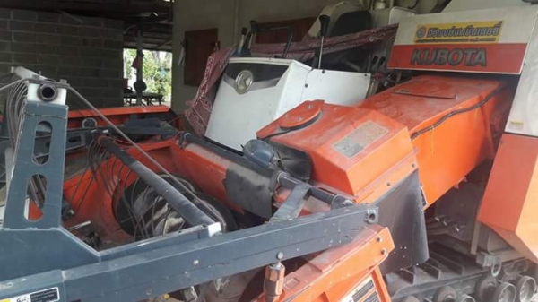 ขายรถเกียว คูโบต้า +เทเลอร์ ลาก   ราคา (((280,000)))