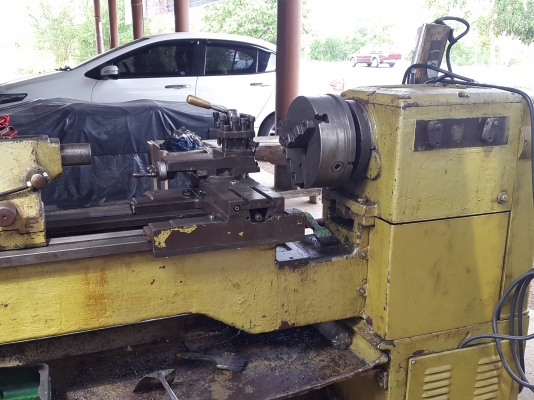 แท่นกลึง 6 ฟุต 3 เพลา เกียร์บล็อก ต้าชิง 1000 บี พร้อมใช้งาน ด่วนๆๆ  68,000