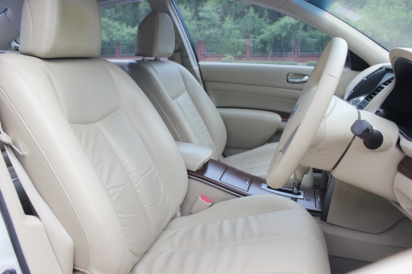 รถมือเดียว สีขาวจากโรงงาน สภาพสวยพร้อมใช้ ไม่เคยติดแก๊ส รถมือเดียว สีขาวจากโรงงาน สภาพสวยพร้อมใช้ ไม่เคยติดแก๊ส