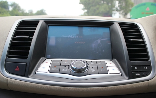 รถมือเดียว สีขาวจากโรงงาน สภาพสวยพร้อมใช้ ไม่เคยติดแก๊ส รถมือเดียว สีขาวจากโรงงาน สภาพสวยพร้อมใช้ ไม่เคยติดแก๊ส