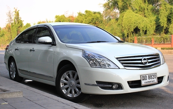 รถมือเดียว สีขาวจากโรงงาน สภาพสวยพร้อมใช้ ไม่เคยติดแก๊ส