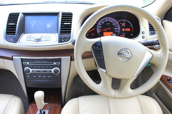 รถมือเดียว สีขาวจากโรงงาน สภาพสวยพร้อมใช้ ไม่เคยติดแก๊ส รถมือเดียว สีขาวจากโรงงาน สภาพสวยพร้อมใช้ ไม่เคยติดแก๊ส