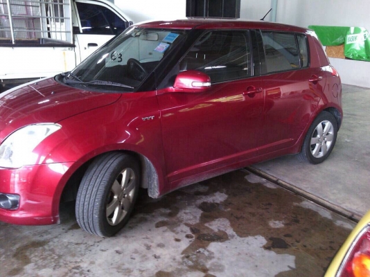 ขายด่วน zusuki swift 2011 1.5 ตัวท้อปวิ่ง130000