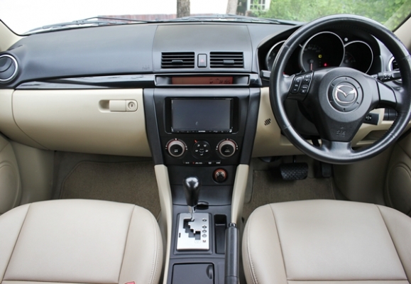 รถสวยพร้อมใช้ ขับดีมาก ราคาเบาๆ ปี 2006 รถสวยพร้อมใช้ ขับดีมาก ราคาเบาๆ ปี 2006