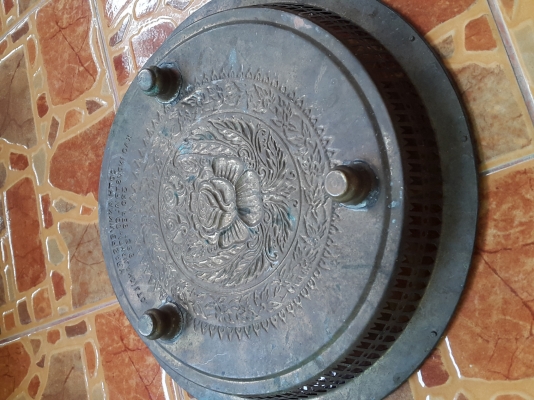 ถาดทองเหลือง ขนาด 12 นิ้ว 1300  กะทะทองเหลือง เบอร์ 9 ขนาด 7 นิ้ว หนาๆๆ 1200