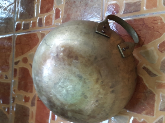 ถาดทองเหลือง ขนาด 12 นิ้ว 1300  กะทะทองเหลือง เบอร์ 9 ขนาด 7 นิ้ว หนาๆๆ 1200