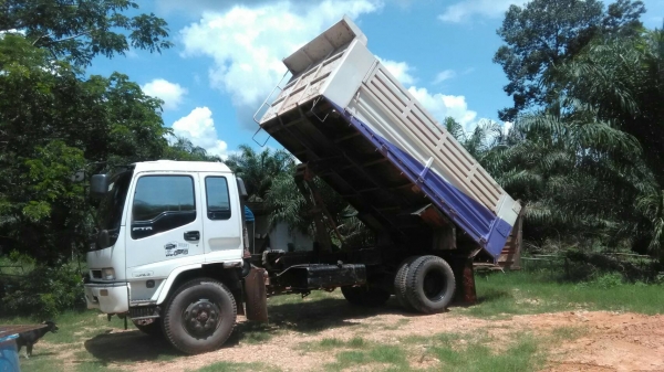 ขายรถบรรทุก 6 ล้อดัมพ์ใหญ่ ISUZU FTR 200 แรงม้าปี 2547 ราคา 1000000