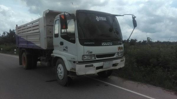 ขายรถบรรทุก 6 ล้อดัมพ์ใหญ่ ISUZU FTR 200 แรงม้าปี 2547 ราคา 1000000