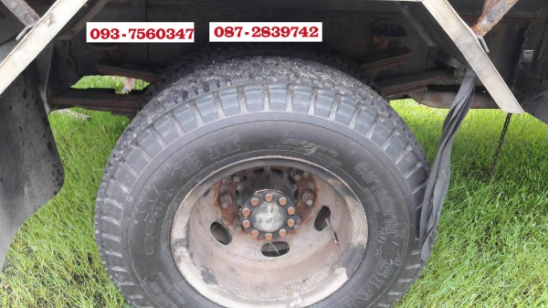 ขายคู่(ไม่แยกขาย) รถด้ัมพ์ 6 ล้อ ยาง 9.00-20 HINO