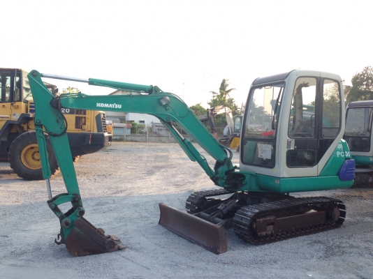 KOMATSU PC30-7 นำเข้าจากญี่ปุ่น โทร.090-986-2521 อ๊อบ