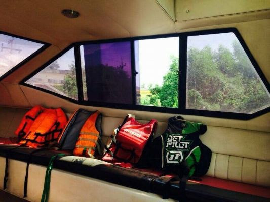 โปรโมชั่นครับ เรือใหญ่ จอดนาน ขายเอาตังค์คืนยอมขาดทุน เรือยาว 27 กว่าๆ เครื่องวอลโว่ แพนต้าดีเซล เทอร์โบ อินเตอร์คูลเลอร์ 300 ในราคา 699,000฿ เองครับ ‪#&lrm;สนใจสอบถาม‬ โทร. 081-4047671 คุณนรินทร์