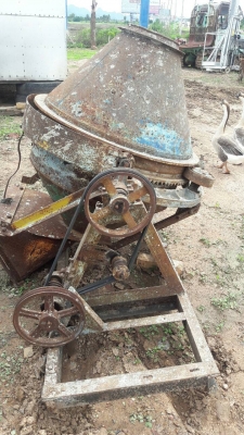 ขาย เครื่องผสมคอนกรีต ราคาถูก ๆ ครับ เพียง 28,000 บาทเท่านั้น