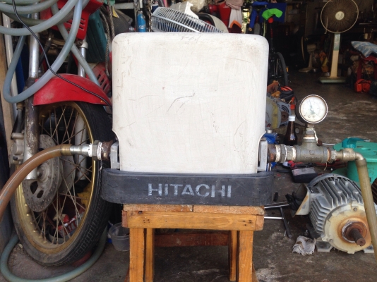 ขายปั้มน้ำอัตโนมัติ แรงดันคงที่ Hitachi 175W สภาพดีวิ่งนิ่ม ตรวจเช็คแรงดันรียบร้อยแล้ว ไม่มีรั่วซึม พร้อมใช้งาน