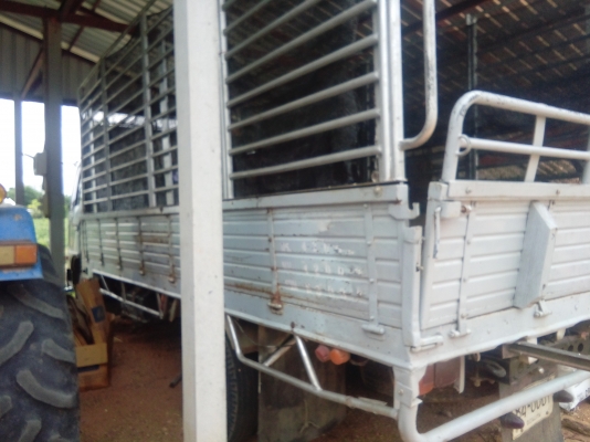 ขาย 6ล้อhino  FB4J คอกเหล็กแป๊บน้ำ ยาว 5 เมตร แอร์มี เพาเวอร์ เบรคจิ๊ฟฟี่