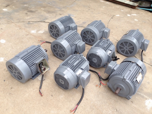 ( เหลือ 2 ตัวครับ )ขายมอเตอร์ Hitachi 1HP. 6Pole 940rpm. 380V รอบช้า หายากครับ วิ่งนิ่มเดิมๆ ทำสีใหม่ พร้อมใช้งาน มี 8ตัวครับ ( เหลือ 2 ตัวครับ )ขายมอเตอร์ Hitachi 1HP. 6Pole 940rpm. 380V รอบช้า หายากครับ วิ่งนิ่มเดิมๆ ทำสีใหม่ พร้อมใช้งาน มี 8ตัวครับ