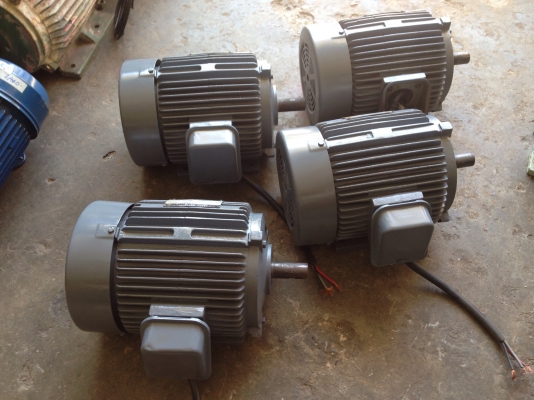 ( เหลือ 2 ตัวครับ )ขายมอเตอร์ Hitachi 1HP. 6Pole 940rpm. 380V รอบช้า หายากครับ วิ่งนิ่มเดิมๆ ทำสีใหม่ พร้อมใช้งาน มี 8ตัวครับ ( เหลือ 2 ตัวครับ )ขายมอเตอร์ Hitachi 1HP. 6Pole 940rpm. 380V รอบช้า หายากครับ วิ่งนิ่มเดิมๆ ทำสีใหม่ พร้อมใช้งาน มี 8ตัวครับ