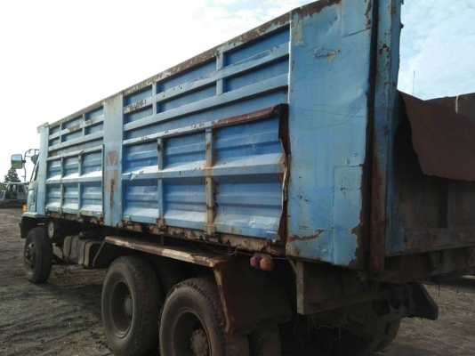 ขายรถดั้ม2เพลา ร็อกกี้FXZ เครื่อง195แรง เกียร์ZF ขายตามสภาพ เอกสารถูกต้อง เล่มทะเบียนพร้อมโอน ราคา450,000 สนใจโทร 090-8588220คุณนะ 093-3258446คุณบิว หรือเข้าดูสินค้าอื่นๆได้ที่ www.narong2truck.com หรือ www.truck.in.th/498 หรือเพจFacebook ณรงค์ ซื้อขายรถม