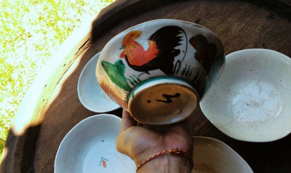 ถ้วยตราไก่โบราณ ของชาวบ้านแดนอีสาน น้ำเคลือบสวย ยกชุด 5ใบ