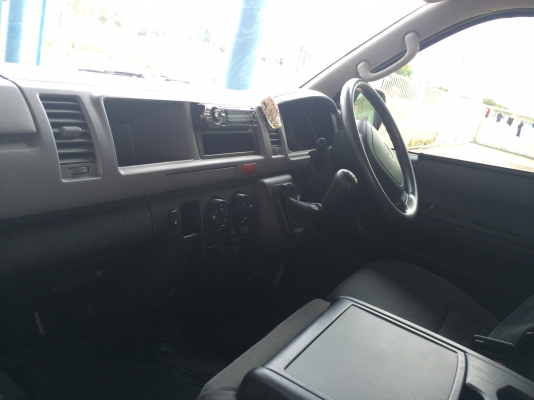 TOYOTA Commuter ปี2011 วิ่งน้อยไมล์แท้ 38,000 กม. ขายเงินดาวน์ 280,000 ผ่อนชำระ60งวด งวดละ13,161 ฟรีประกันภัยชั้น1 ฟรีค่าจัด แม็กขอบ17 พร้อมยางใหม่ สภาพสวยพร้อมใช้งาน