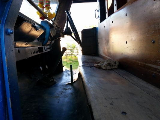 ขายรถเทรลเลอร์ ขึ้นรถเกี่ยว เครื่อง165แรง สโลกลาง เฟืองท้ายใหญ่FUSO มีบันไดไฮดรอลิก สภาพดี พร้อมใช้งาน เอกสารเล่มทะเบียนพร้อมโอน ราคา350,000 สนใจโทร 090-8588220คุณนะ 093-3258446คุณบิว หรือเข้าดูสินค้าอื่นๆได้ที่ www.narong2truck.com หรือ www.truck.in.th/4