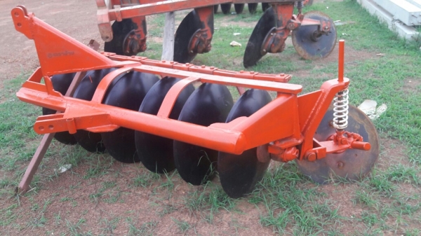 ขายรถไถคูโบต้า34แรงอุปกรณ์ดันหน้าผาน6x22ตราช้าง