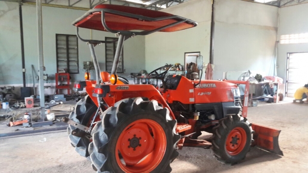 ขายรถไถคูโบต้า34แรงอุปกรณ์ดันหน้าผาน6x22ตราช้าง