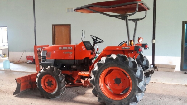 ขายรถไถคูโบต้า34แรงอุปกรณ์ดันหน้าผาน6x22ตราช้าง