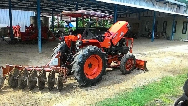 รถไถ45แรงอุปกรณ์ครบ