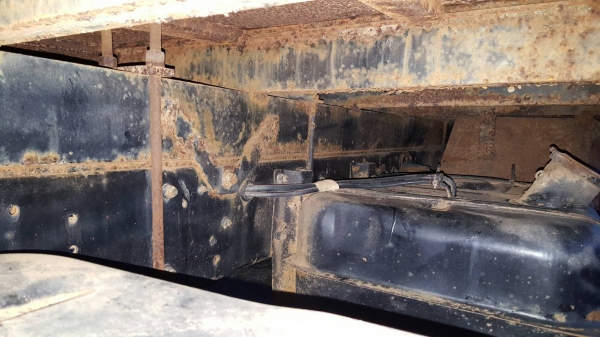 ขายรถ MITSUBISHI FUSO FK515Jปี.44 เครื่อง 6D14 165 แรงม้า เครื่องดี คัสซีสวย หัว3ใบปัด พวงมาลัยเพาเวอร์ ยาง8.25ขอบ16 ช่วงล้อ 4.50 เมตร กระบะ ยาว 5.80 เมตร กว้าง 2.40 เมตร รถพร้อมใช้งาน ทะเบียน ม.79 เอกสารพร้อมโอน ราคา. 285,000 บาท โทร.080-1085007 บอล