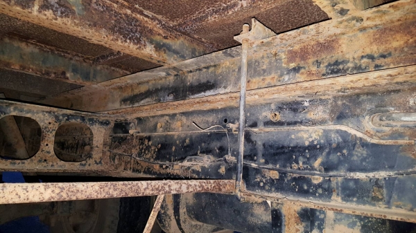 ขายรถ MITSUBISHI FUSO FK515Jปี.44 เครื่อง 6D14 165 แรงม้า เครื่องดี คัสซีสวย หัว3ใบปัด พวงมาลัยเพาเวอร์ ยาง8.25ขอบ16 ช่วงล้อ 4.50 เมตร กระบะ ยาว 5.80 เมตร กว้าง 2.40 เมตร รถพร้อมใช้งาน ทะเบียน ม.79 เอกสารพร้อมโอน ราคา. 285,000 บาท โทร.080-1085007 บอล