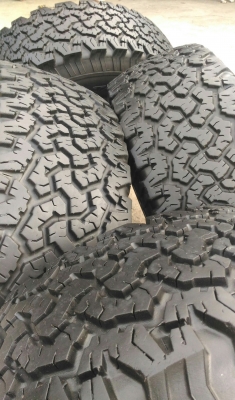 ขาย ยาง BF All 265/75/16 สวยๆ