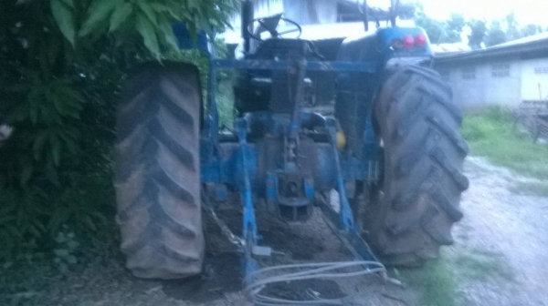 ขายรถไถฟอร์ด Ford 6610 ปั้มเหลี่ยม พร้อมอุปกรณ์ ดันหน้า+ผานบุก cmt