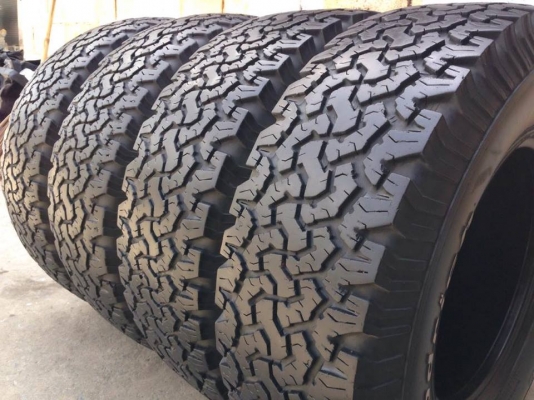 ยาง BFGoodrich 265-75-16 made in u.s.a ปี 12 ครบชุด 4 เส้น 9000  สภาพสวยๆดอกยางนิ่มๆไม่มีปะไม่บวมเอาไปวิ่งกันยาวๆราคาเบาๆค่ะ