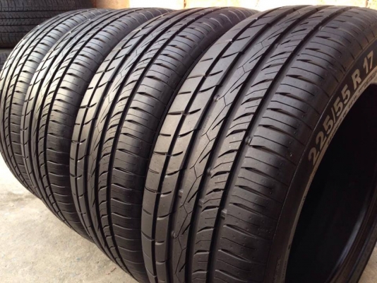 ยาง Continental 225-55-17 ปี 16 ยางถอดรถป้ายแดง ครบชุด 4 เส้น 7500  สวยๆตุ่มหน้ายางยังอยู่เนื้อนิ่มๆไม่มีปะไม่บวมเอาไปวิ่งใด้อีกนานค่ะ