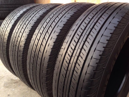 ยาง Bridgstone 215-70-15 ปี 14 ครบชุด 4 เส้น 6000  สภาพสวยๆดอกยางนิ่มๆไม่บวมดอกยางเหลือเยอะวิ่งใด้อีกนานค่ะ