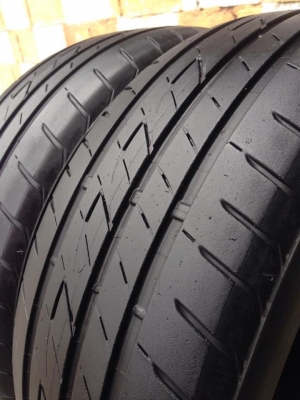 ยาง Bridgstone 215-55-17 ปี 14 2 เส้น 1500  สภาพสวยๆดอกยางนิ่มๆไม่บวมดอกยางเหลือเยอะวิ่งใด้อีกนานค่ะ