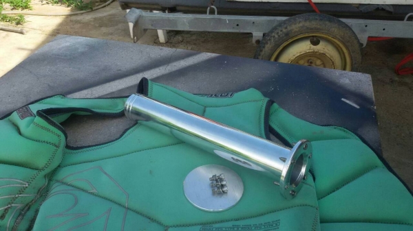 ชุดปลายท่อไอเสียออกท้าย3,500บ.ครับ