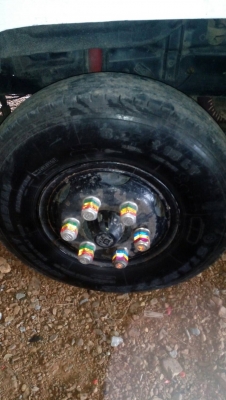 รถอีซูซุ 6 ล้อ รั้ว ( ไม่ดั้ม ) FRR 175 แรงม้า  ปี 40.     สนใจติดต่อ  081 - 6079515