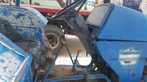 ขาย รถไถ FORD NEWHOLLAND 6640 เพลาเดียว สภาพพร้อมใช้งาน อุปกรณ์มีใบดันหน้า และผาน 5 เอกสารเล่มทะเบียนครบ ขาย รถไถ FORD NEWHOLLAND 6640 เพลาเดียว สภาพพร้อมใช้งาน อุปกรณ์มีใบดันหน้า และผาน 5 เอกสารเล่มทะเบียนครบ