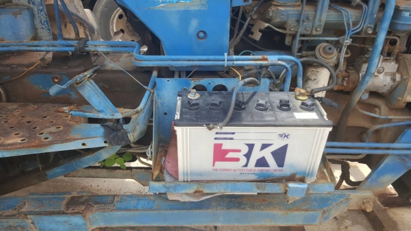 ขาย รถไถ FORD NEWHOLLAND 6640 เพลาเดียว สภาพพร้อมใช้งาน อุปกรณ์มีใบดันหน้า และผาน 5 เอกสารเล่มทะเบียนครบ ขาย รถไถ FORD NEWHOLLAND 6640 เพลาเดียว สภาพพร้อมใช้งาน อุปกรณ์มีใบดันหน้า และผาน 5 เอกสารเล่มทะเบียนครบ