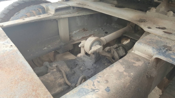 ขาย หัวลาก HINO FM3M พร้อมหางเซมิดั้ม 2 เพลา ยาว 8 เมตร อู่ ช ทวี เครื่อง M10C 240 แรงม้า เกียร์ Easton เอกสารเล่มทะเบียนครบ