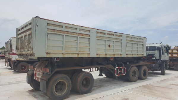 ขาย หัวลาก HINO FM3M พร้อมหางเซมิดั้ม 2 เพลา ยาว 8 เมตร อู่ ช ทวี เครื่อง M10C 240 แรงม้า เกียร์ Easton เอกสารเล่มทะเบียนครบ