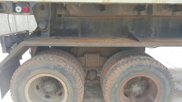 ขาย หัวลาก HINO FM3M พร้อมหางเซมิดั้ม 2 เพลา ยาว 8 เมตร อู่ ช ทวี เครื่อง M10C 240 แรงม้า เกียร์ Easton เอกสารเล่มทะเบียนครบ