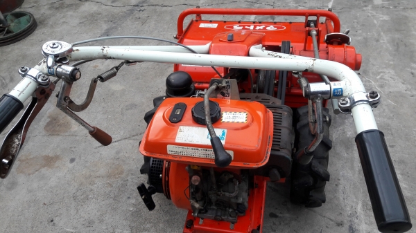 ขายรถตัดหญ้าแบบเดินตาม สภาพพร้อมใช้งาน