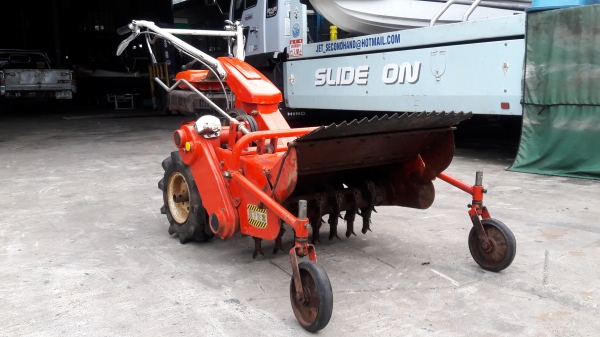 ขายรถตัดหญ้าแบบเดินตาม สภาพพร้อมใช้งาน