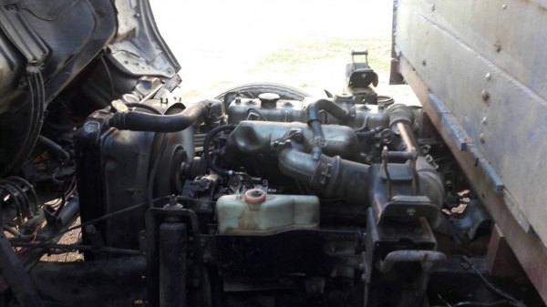 ขาย รถบรรทุก 4 ล้อ ISUZU NKR ปี 43 แต่ใส่เพลาเป็น 6 ล้อ เครื่อง 4JB1 88 แรงม้า คัสซีสวยตลอดเส้น เอกสารเล่มทะเบียนครบ