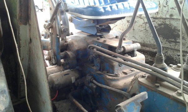 ขาย รถไถ FORD 6600 T3 เอกสารเล่มทะเบียนครบ อุปกรณ์มีใบดันหน้า และโครงผาน 3