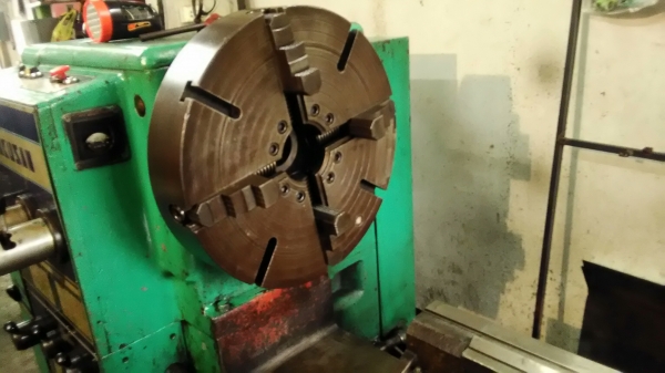 **ขายถูกๆครับ**เครื่องกลึงมือสองมือสองจากญี่ปุน HAKUSAN 8Feet รุ่นหนักๆ สวิงผ่านคอม้า 1,000 มม. สวิงผ่านราง 800 มม. ผ่านสไลด์ป้อมมีด 600 มม. แน่นๆ นิ่งๆ เงียบๆ พร้อมใช้งาน สวยงามมากๆครับ